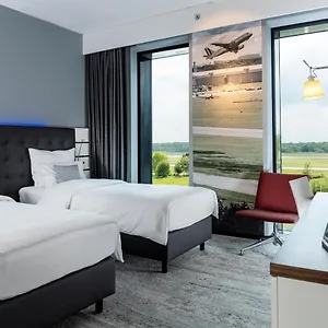 https://hotel-nordport-plaza-hamburg-airport-a-tribute-portfolio-hotel.hamburg-hotels-de.com