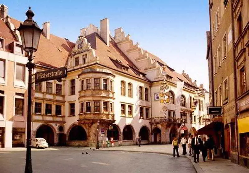 Hotel Courtyard By Marriott Munich City Center