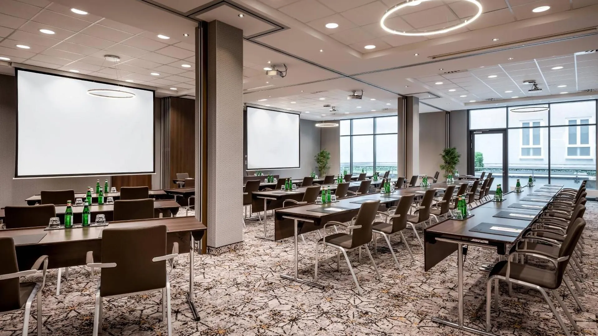Courtyard By Marriott Munich City Center 4*,  Γερμανία