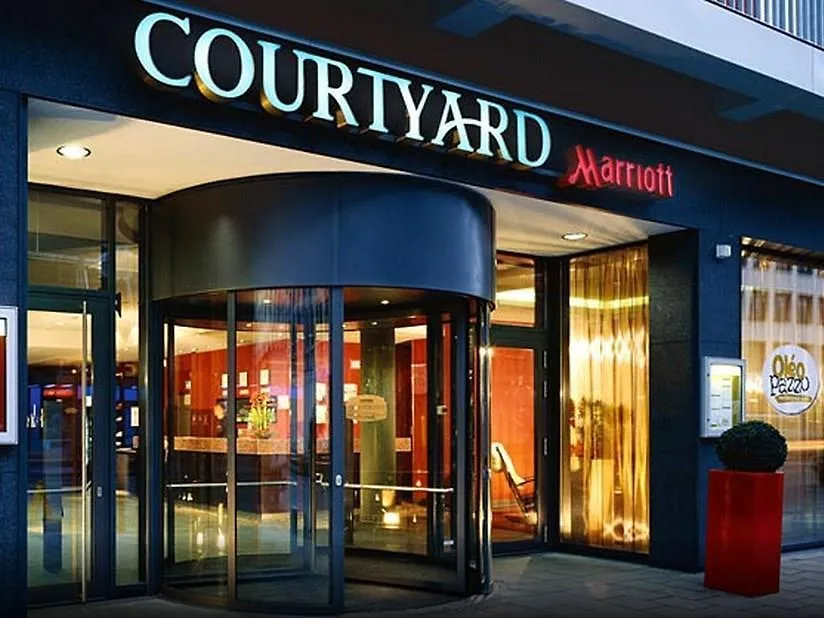 מלון Courtyard By Marriott Munich City Center