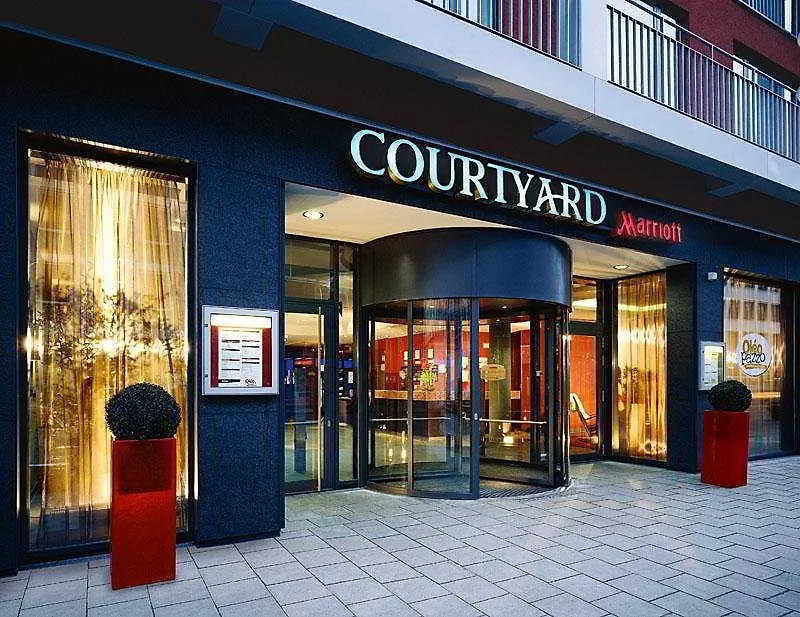 מלון Courtyard By Marriott Munich City Center