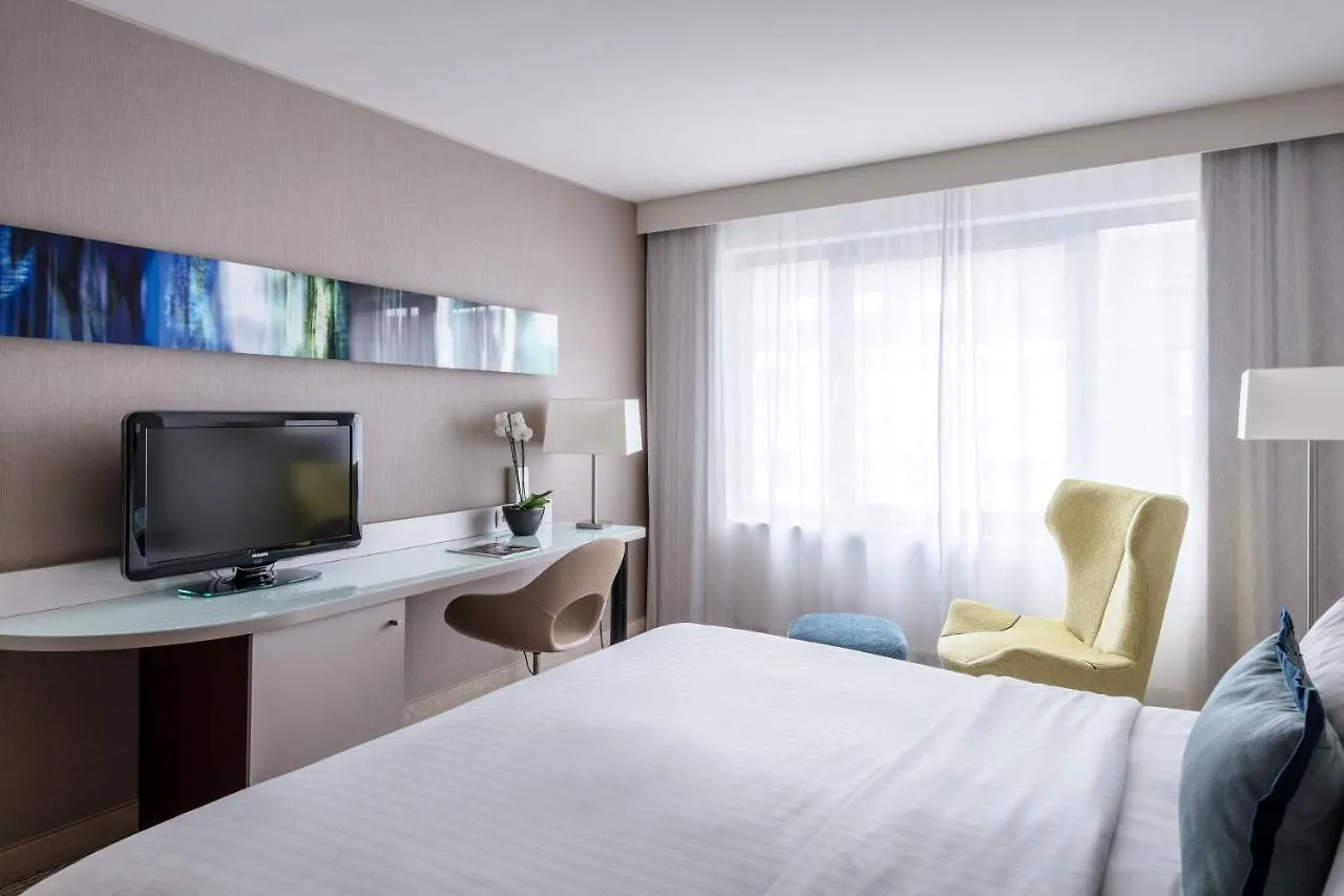 Courtyard By Marriott Munich City Center Otel