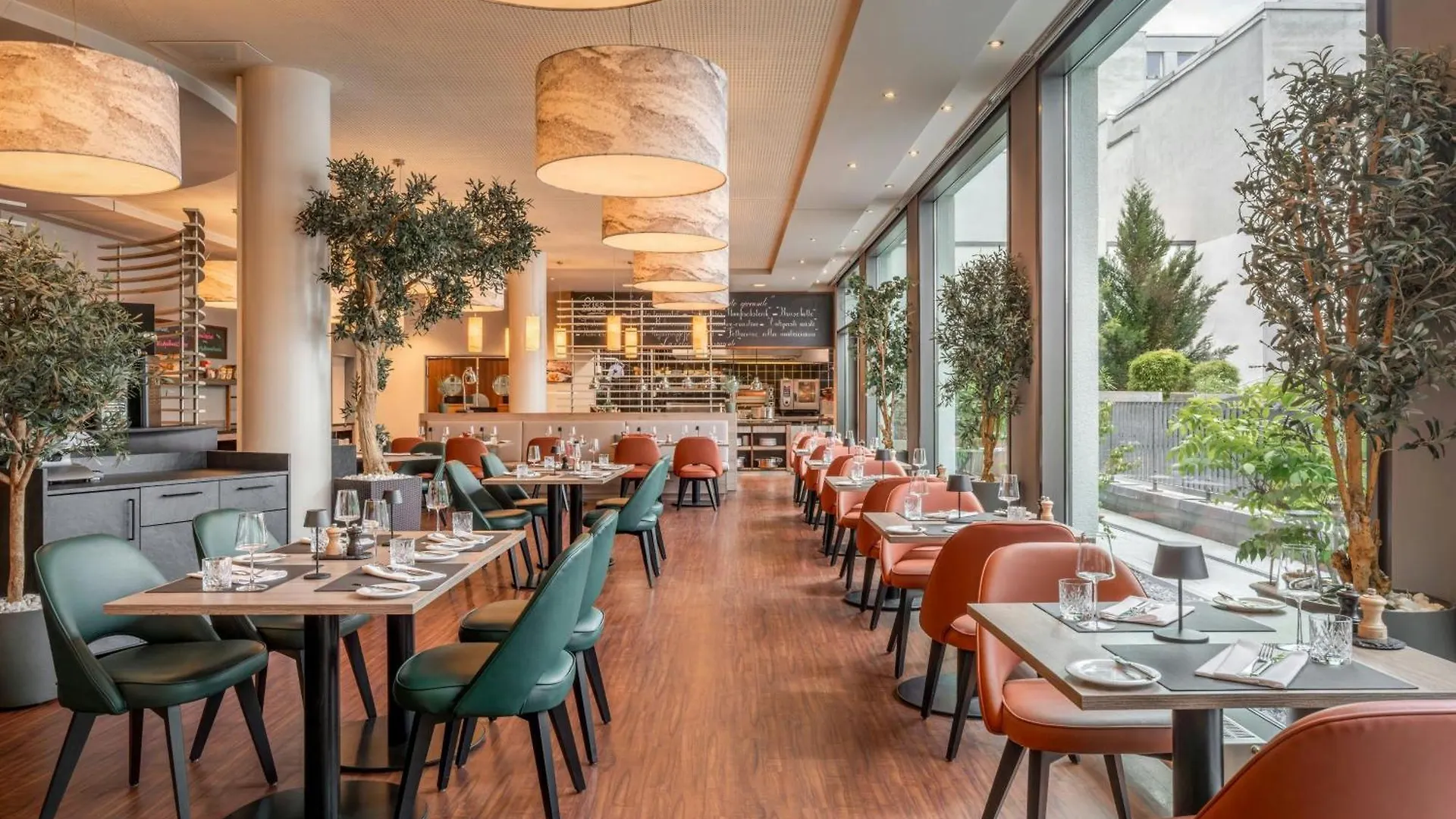 Courtyard By Marriott Munich City Center Hotel